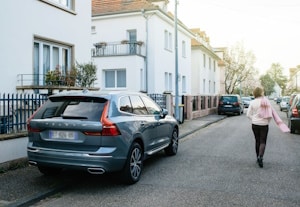 Dauerparken auf öffentlichem Parkplatz? Nicht grundsätzlich untersagt.